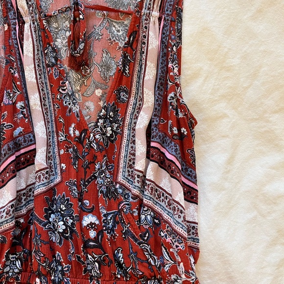 Size Small American Eagle Rust Coloured Print Romper - Picture 3 of 3